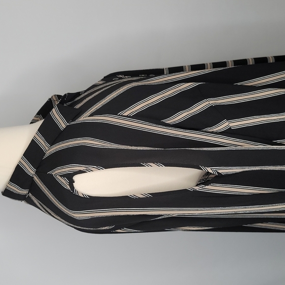 Unique Spectrum Black Stripe Button Down Tunic - Picture 4 of 7